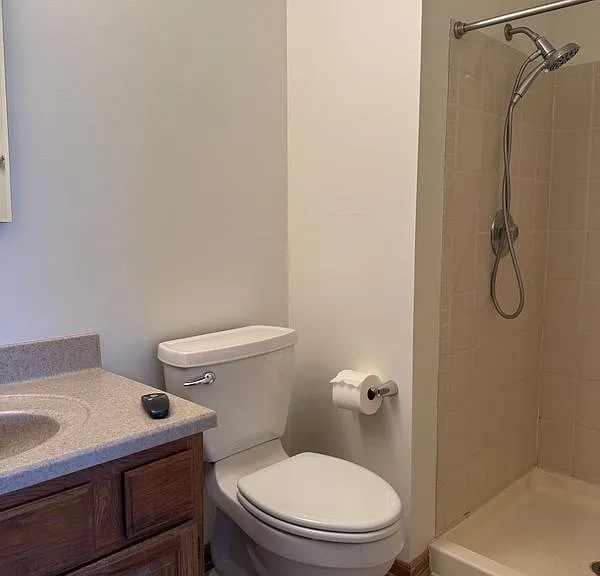 5701 S 52nd St — Photo 3