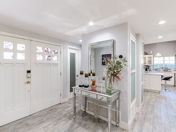 4th image of 20534 Miranda Pl