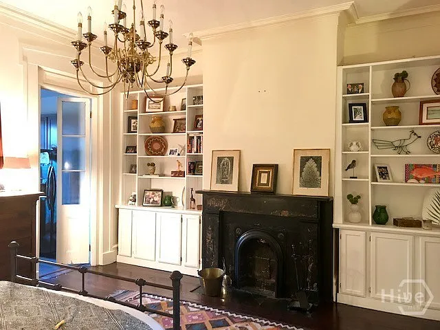 118 E Harris St #PARLOR — Photo 3