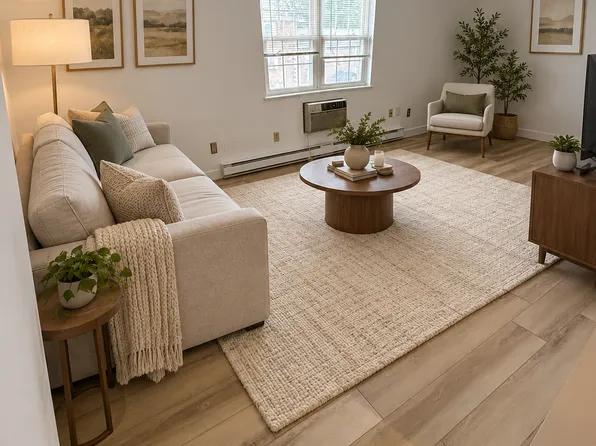 (undisclosed Address), Leominster, MA 01453