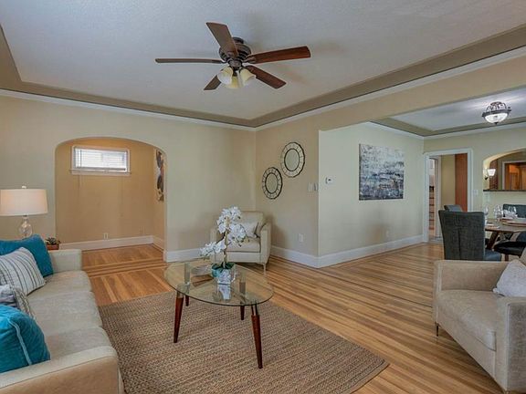 5th image of 2621 21st Ave