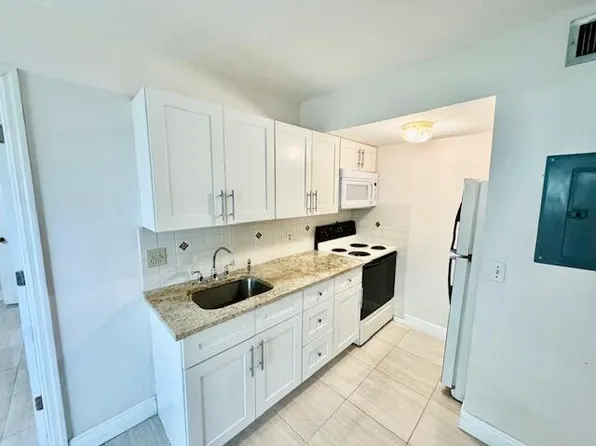 2074 NW 43rd Ter APT 7, Fort Lauderdale, FL 33313
