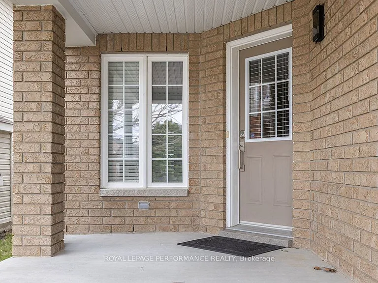 34 Moe Robillard St — Photo 4