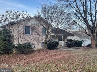 560 Hill Top Rd, York Springs, PA 17372