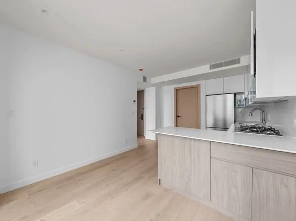 42-62 Hunter Street 4B image 2 of 7