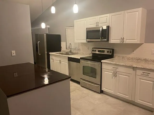 5202 Nutmeg Dr — Photo 9