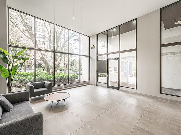5th image of 1501 Haro St #523690