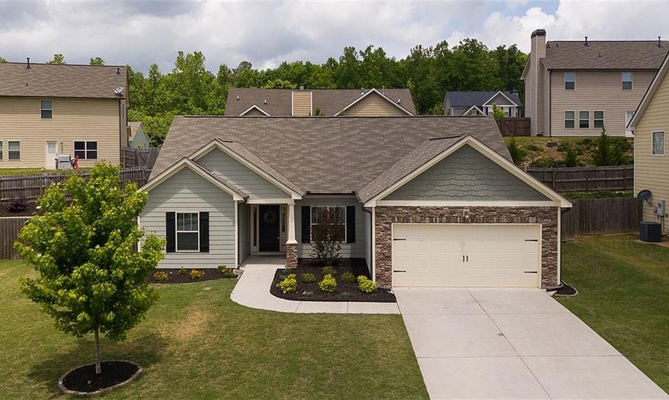 1st image of 38 Kestrel Ct W