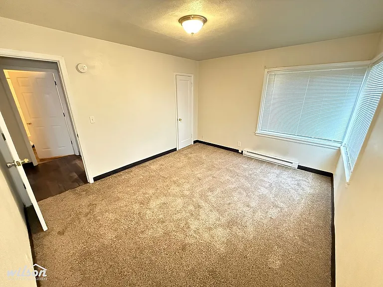808 S 2nd Ave — Photo 9