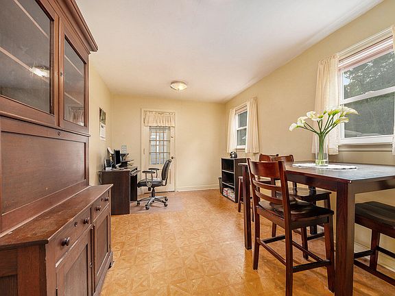 5th image of 5088 N Riverview Dr