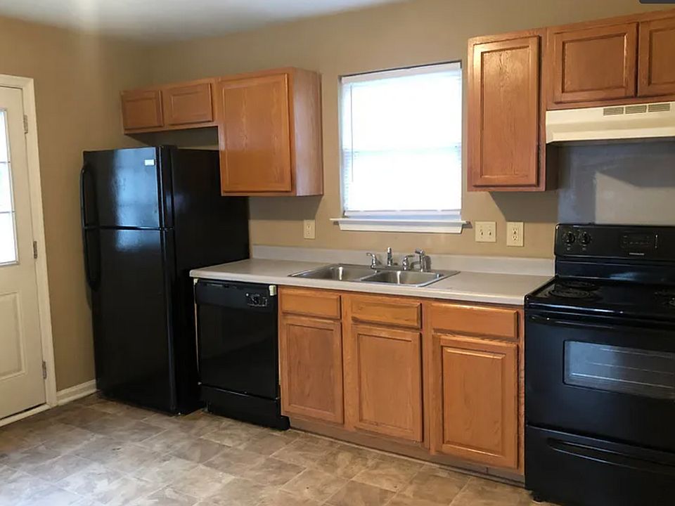 1st image of 2417 E Ozark Ave #1009