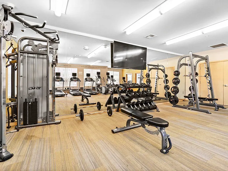 Elan Apartments 24-Hour Fitness Center