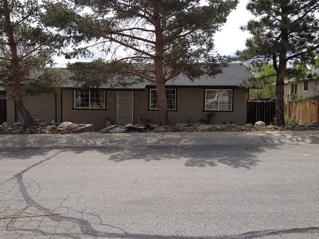 923 Opalite Dr photo 1