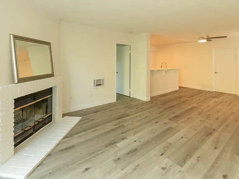 3503 Caminito Sierra #202 — Photo 9
