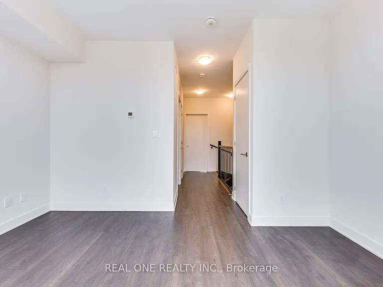 42 Sonic Way — Photo 34