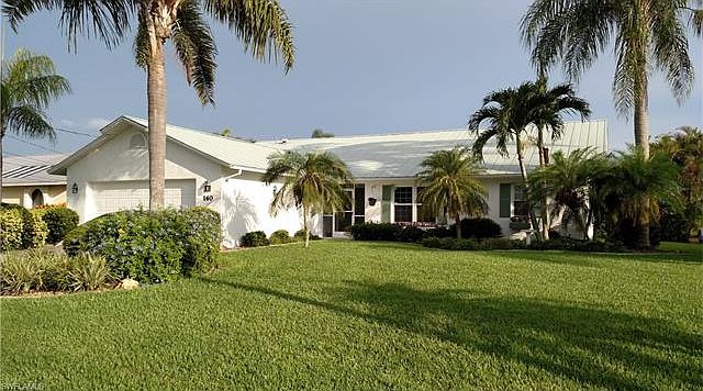1st image of 140 SW 38th Ter