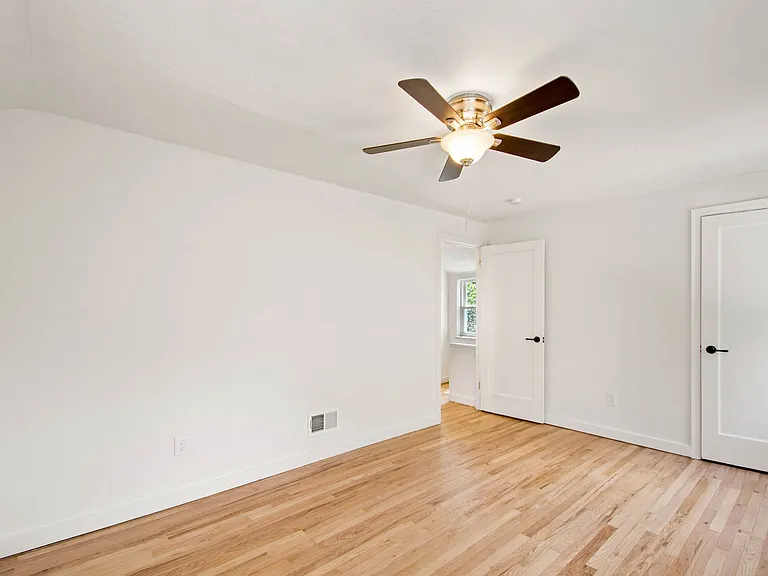217 Saylong Dr — Photo 18