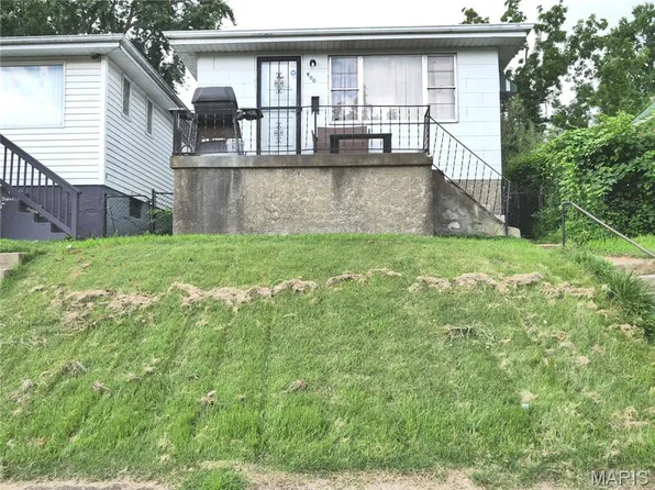 900 Harlan Ave, Saint Louis, MO 63147