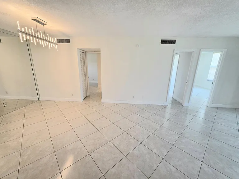 3100 NE 48th Ct #113 — Photo 33