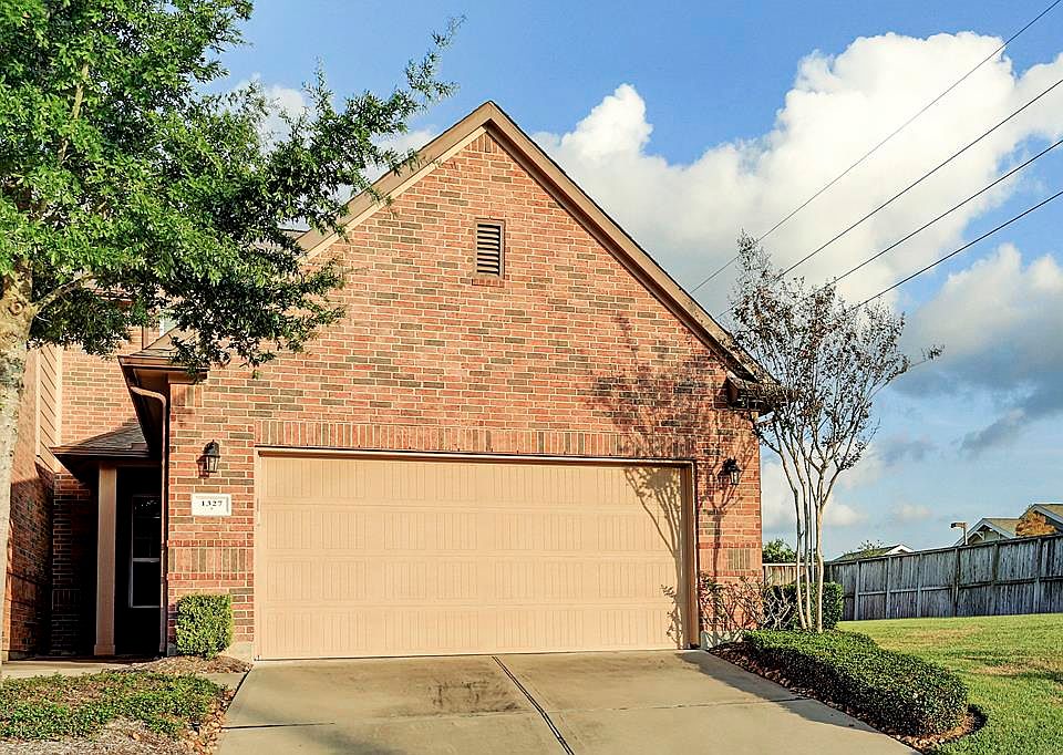 1st image of 1327 Glenwood Canyon Ln