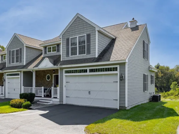 5 Pelton Way #7, Hampton Falls, NH 03844