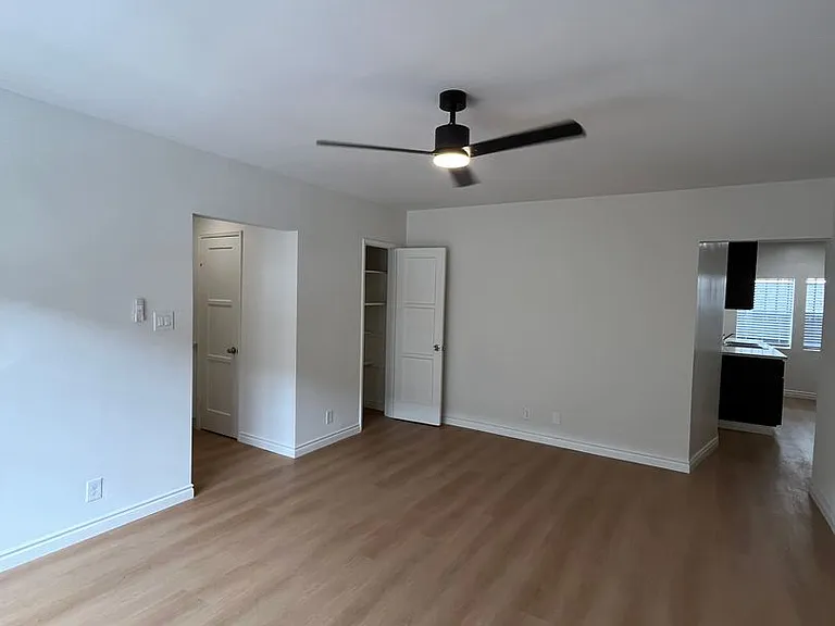 2771 San Marino St — Photo 4