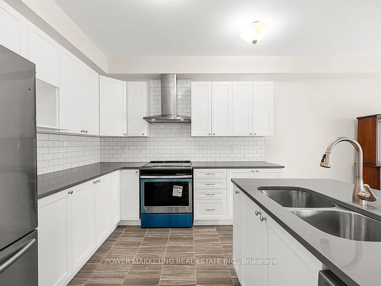 69 Defence St — Photo 15