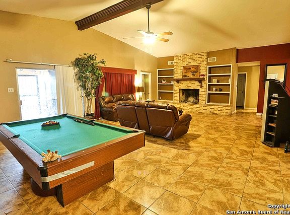 3rd image of 226 Jeanette Dr