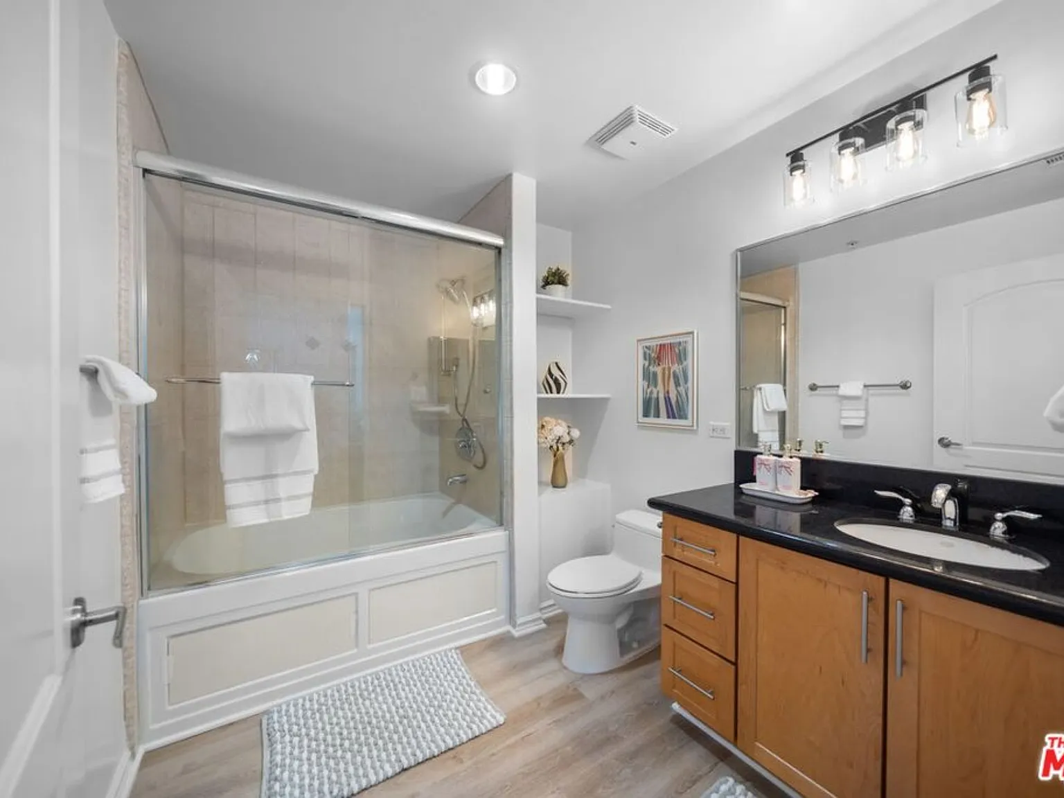 2 bed, 930 sqft, $2,950 — Photo 4