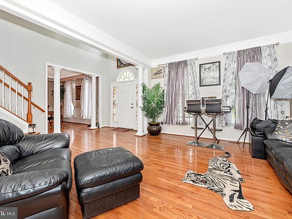 5th image of 5816 Drexal Ave