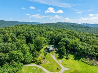 2866 Prospect Rd, Sneedville, TN 37869