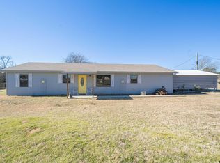 8906 Bayberry Rd, Gilmer, TX 75645