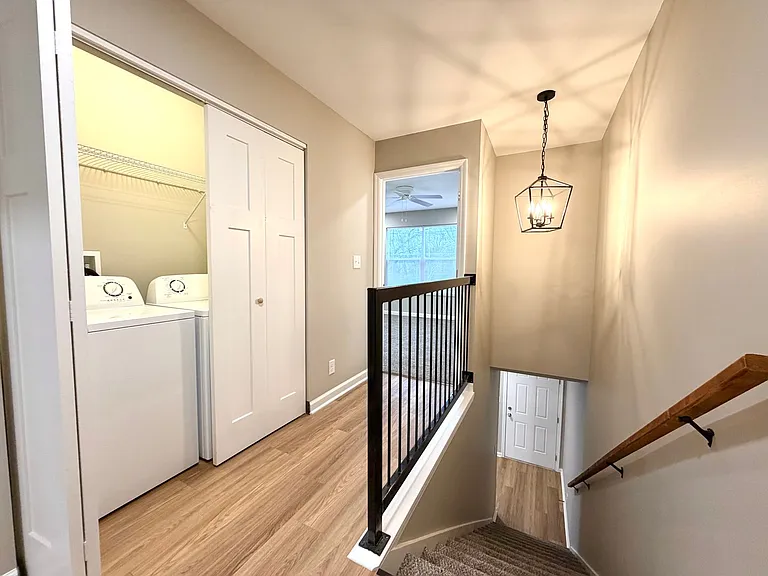 511 Glenstone Springs Dr — Photo 22