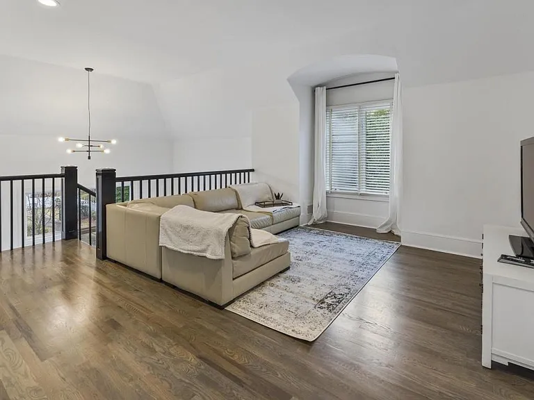 997 Davis Dr — Photo 94