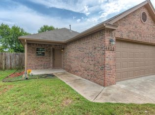 416 E Birch St, Coweta, OK 74429