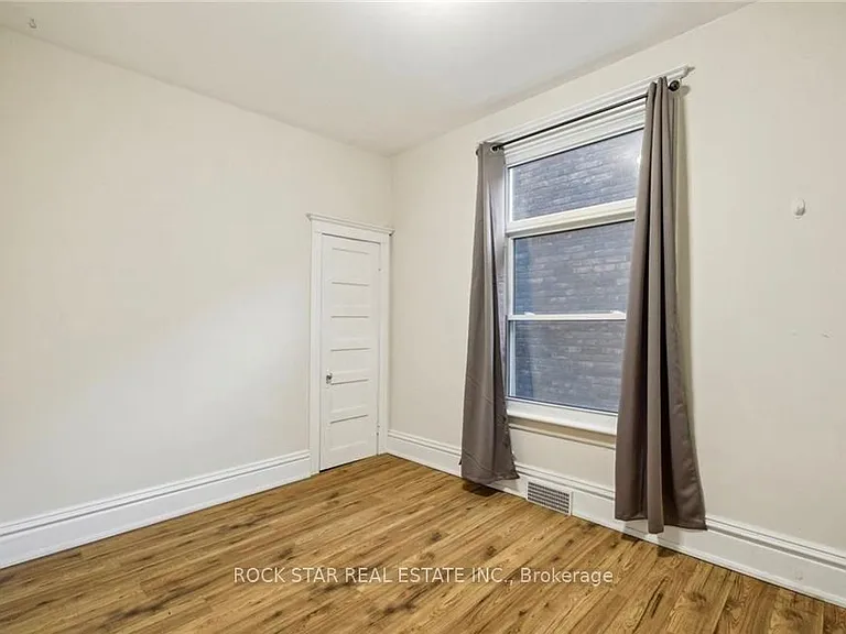 51 Smith Ave #MAIN — Photo 10