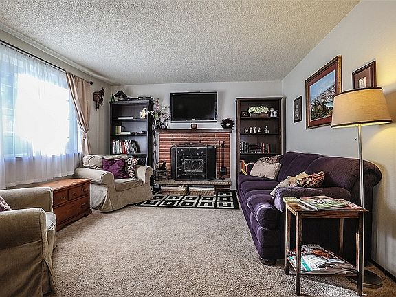 5th image of 13607 136th Street Ct N