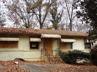 201 Glenrose Cir SW, Atlanta, GA 30354