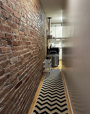 2nd image of 146 Sullivan St APT 5