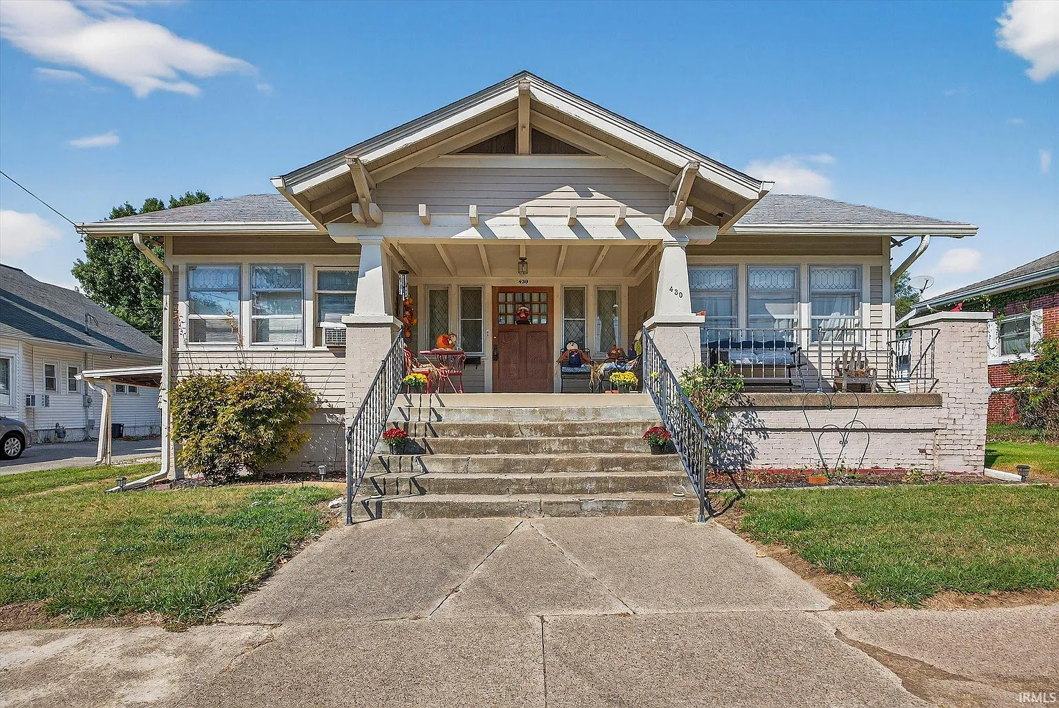 430 W Spring St photo 1