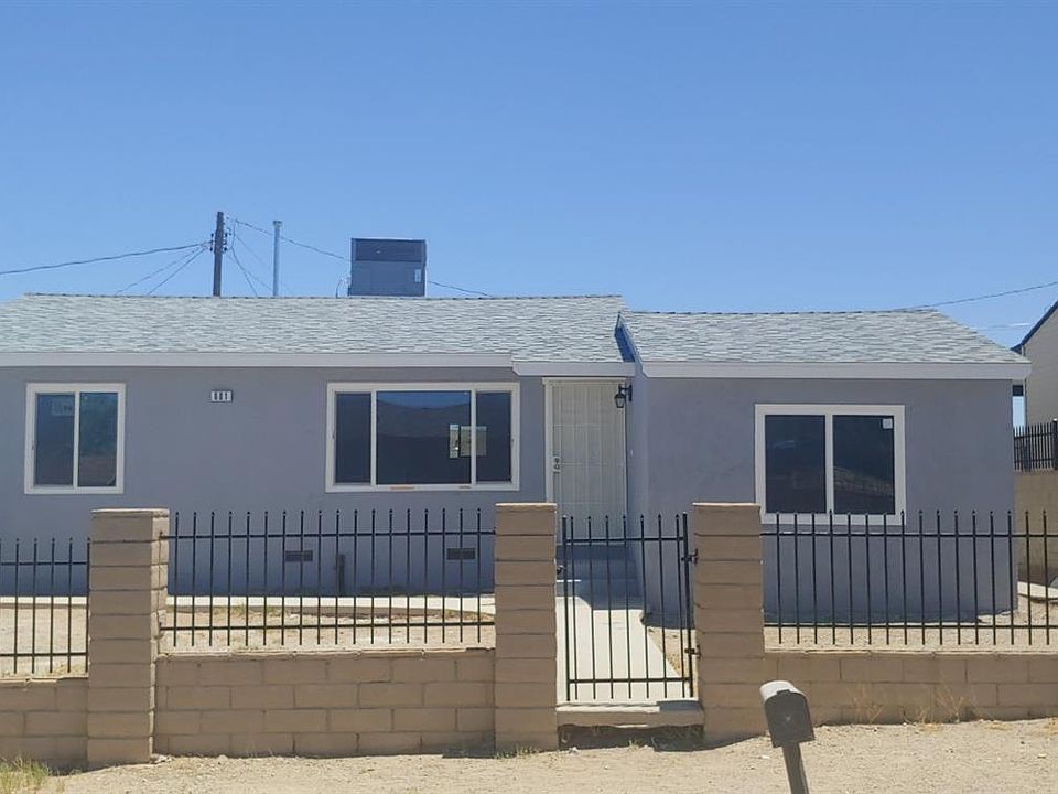 1st image of 601 S Lillian Dr