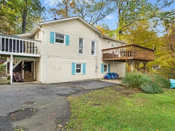 4 Muchivo Trl, Byram Twp., NJ 07821