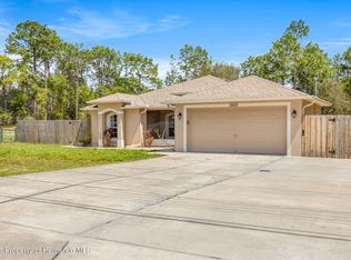 8064 Nightingale Rd, Weeki Wachee, FL 34613
