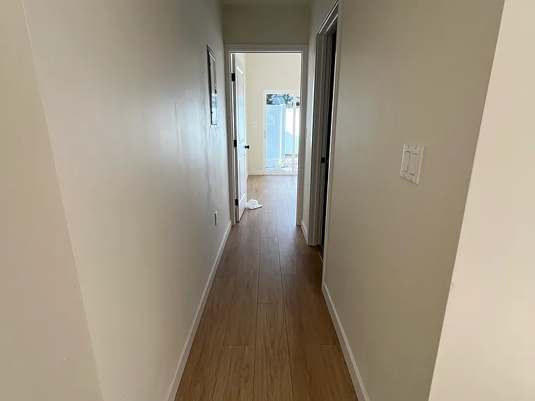 7543 Loma Verde Ave — Photo 5