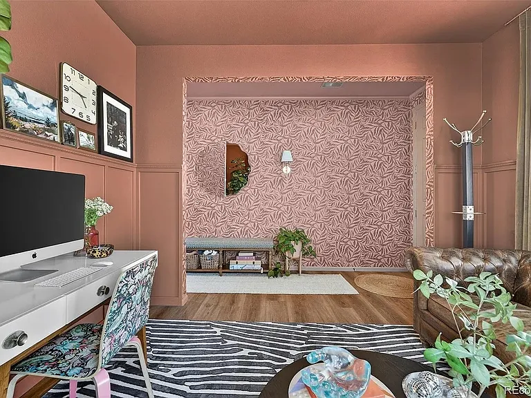 949 N Undergrove Way — Photo 3