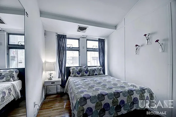 Rented by Urbane Brokerage | media 72