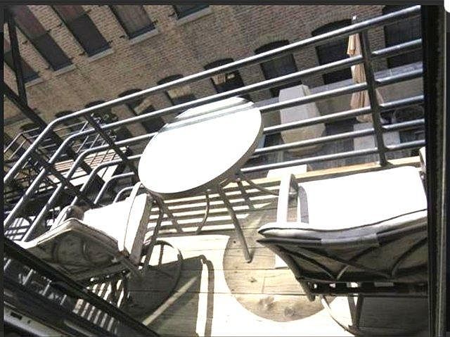 1st image of 870 N Milwaukee Ave APT 204U