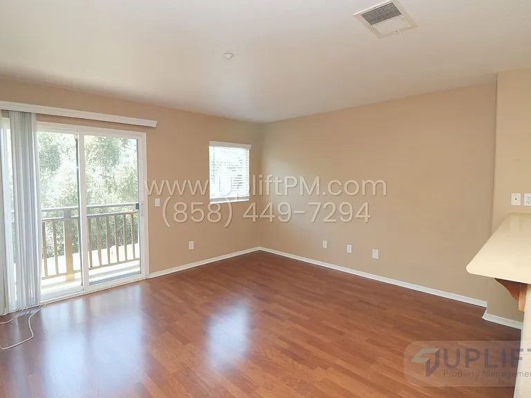 514 62nd St #15 — Photo 2