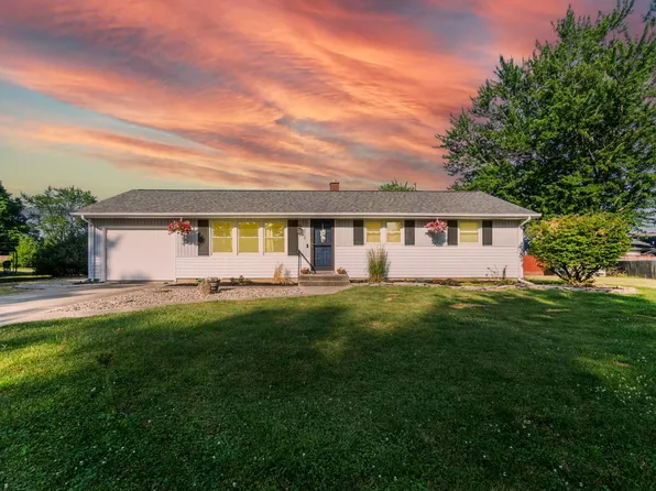 1214 Scots Ln, New Haven, IN 46774