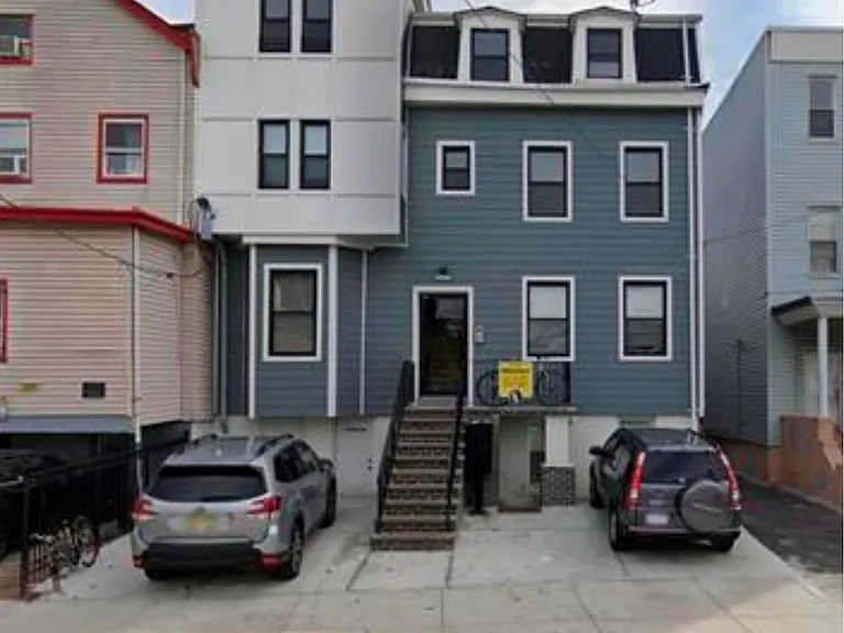 158 Summit Ave #2R — Photo 9
